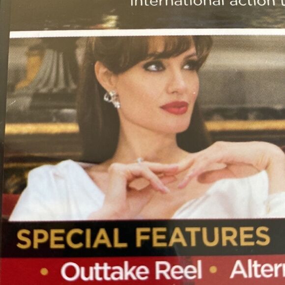 🍿3/$15 DVD The Tourist Starring Johnny Depp and Angelina Jolie Rated PG 13 - Picture 4 of 13